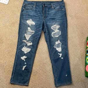 American Eagle Ripped Mom Jean